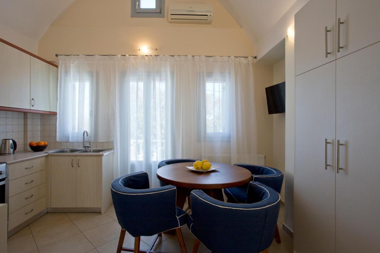 Santorini Med Homes - Sunday Apartment Messaria  Exterior photo